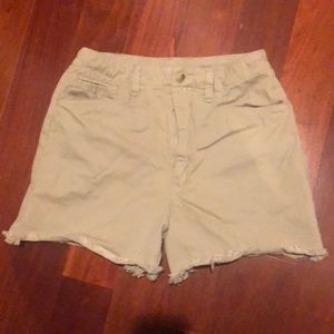 Women’s size 8 tan khaki shorts from Weathervane